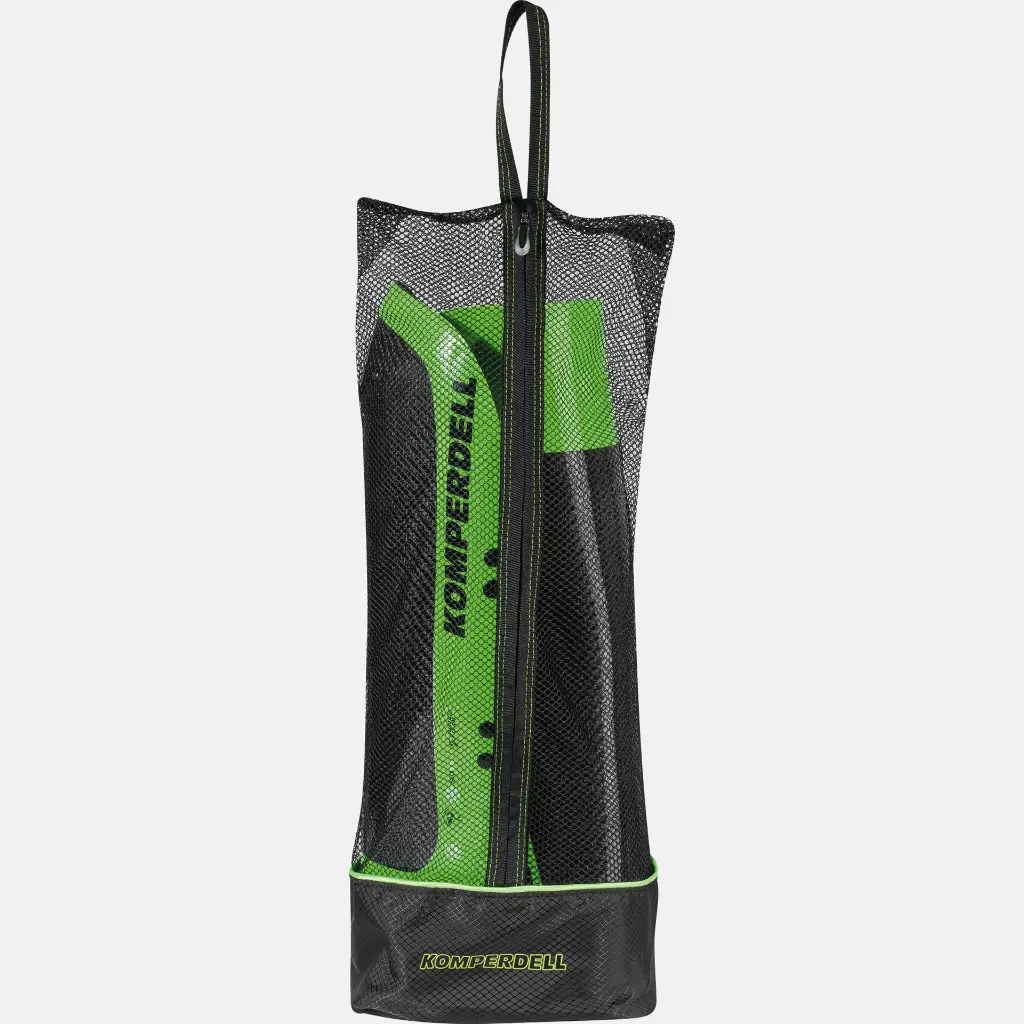 K-W22-EN-K6535-48-Carbon-Shinguard-Protection-World-Cup-packed.webp