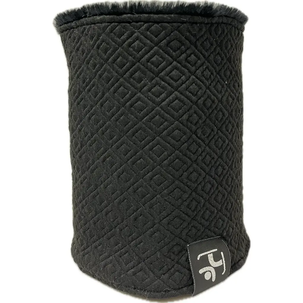 ARTIKA NECKIES BLACK WAFFLE
