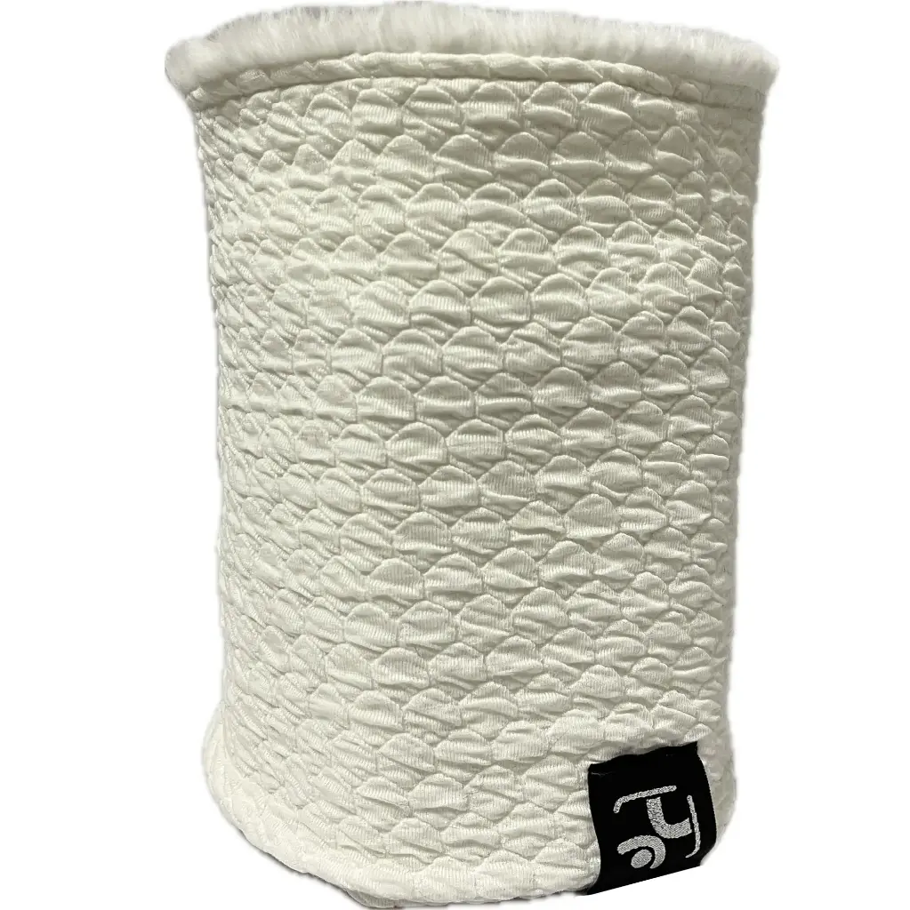 ARTIKA NECKIES WHITE WAFFLE