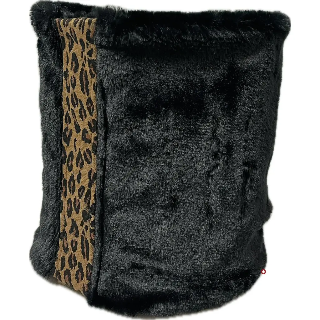 SNOWDRIFT NECKIES LEOPARD