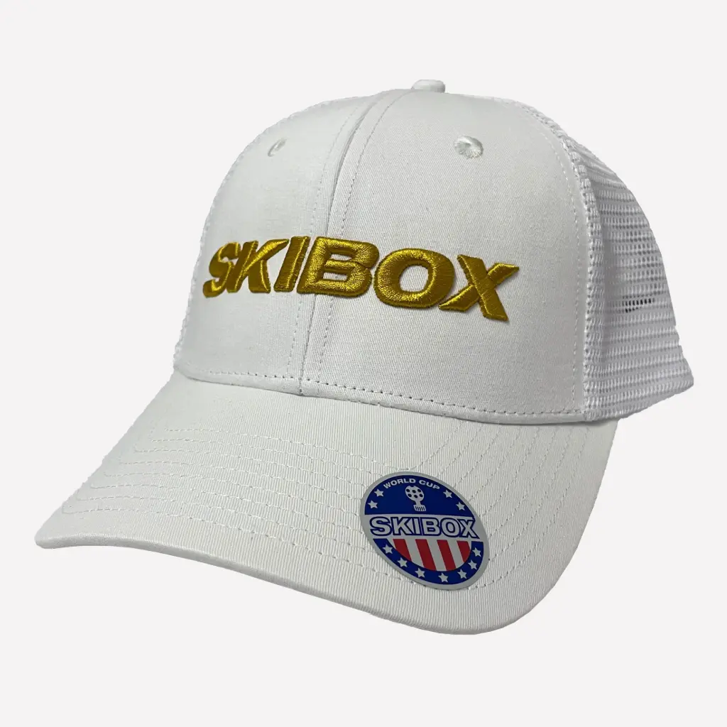 TRUCKER CAP WHITE GOLD
