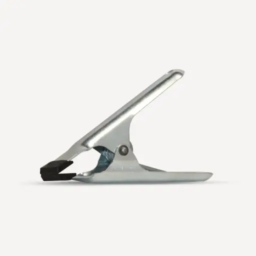 [011033] PINCE DE FIXATION POUR LIME